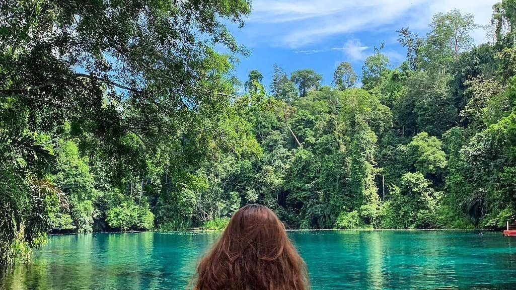 Rekomendasi Wisata Danau Terbaik di Indonesia